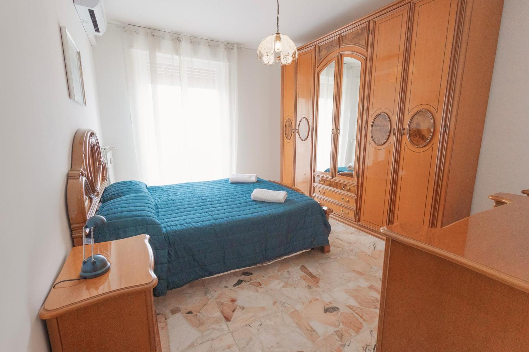 La Casa Della Posta Appartement Vallecrosia Buitenkant foto