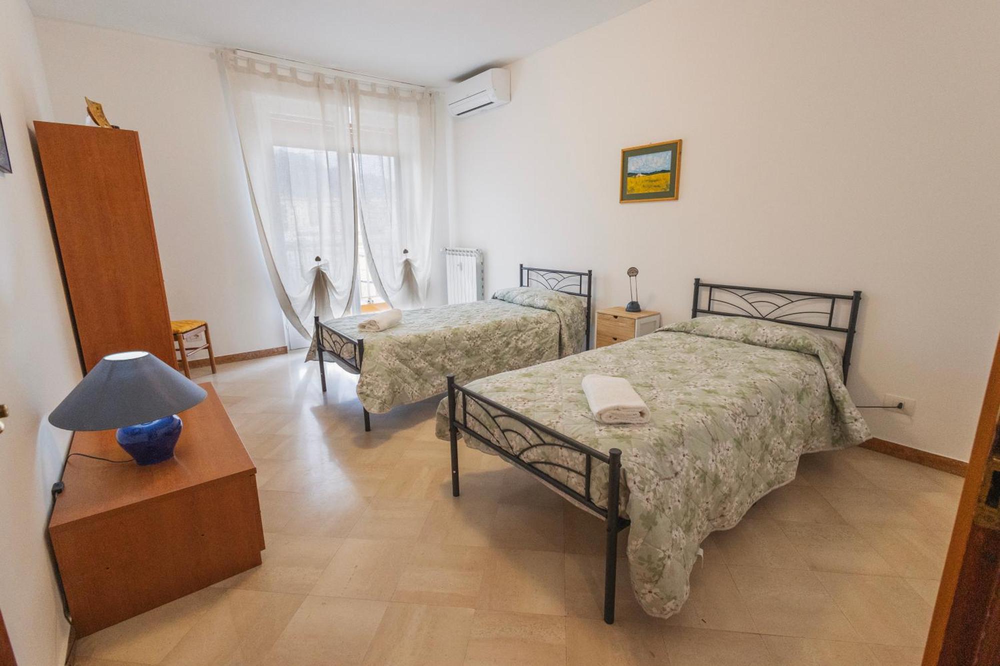 La Casa Della Posta Appartement Vallecrosia Buitenkant foto